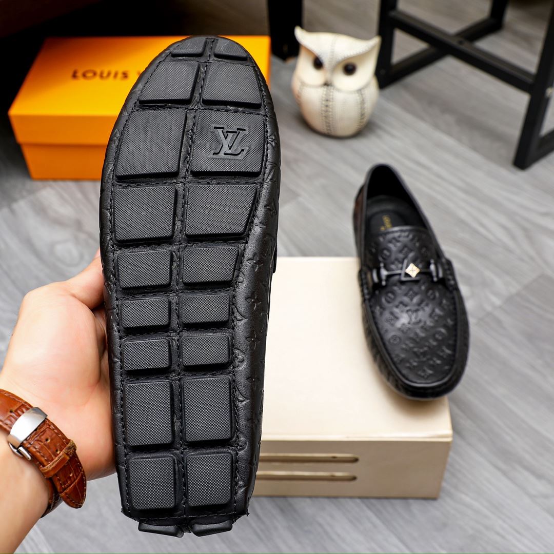 Louis Vuitton Low Shoes